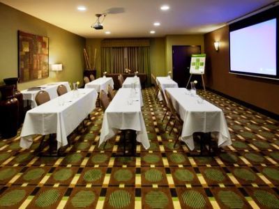 Hotel Express By Ihg