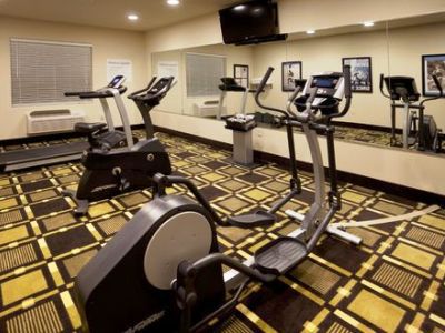 Express By Ihg Hotel 2*